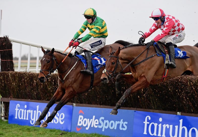 Aramax (Maxios) Wins The Beginners Chase At Fairyhouse