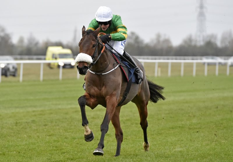 Collooney (Yeats) winning a bumper at Huntingdon