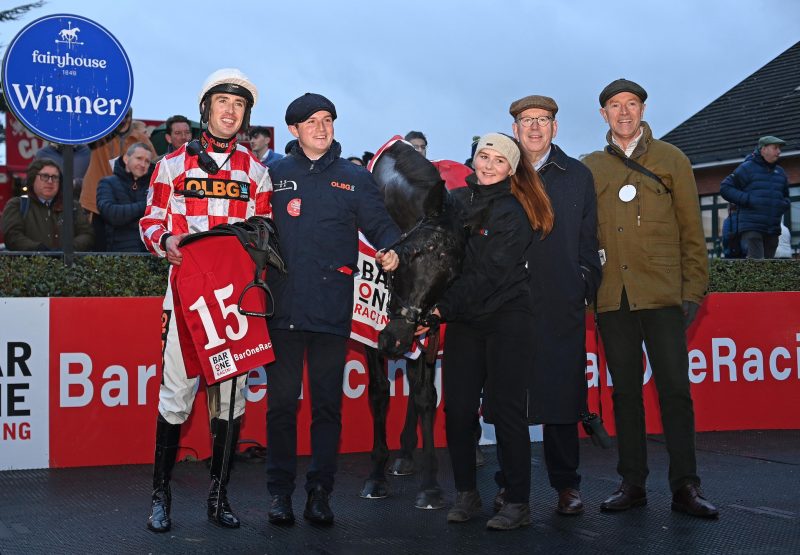 Washington (Westerner) Wins The Listed Handicap Hurdle At Fairyhouse