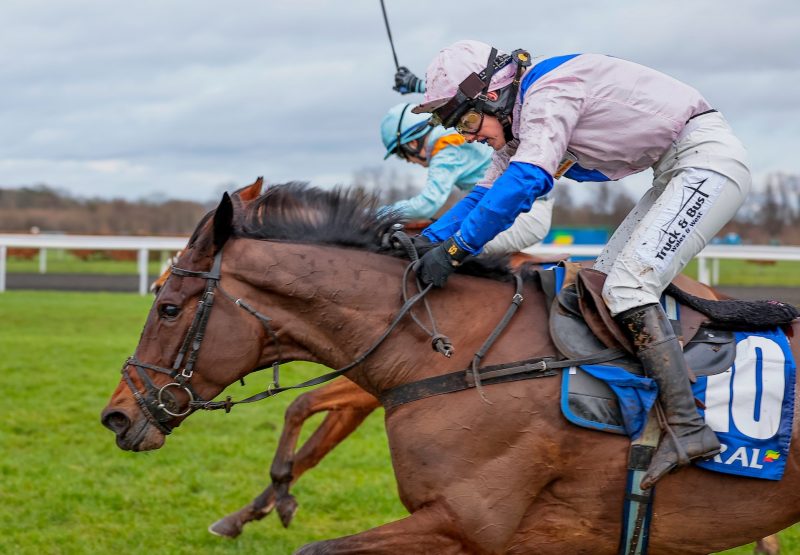 West Balboa (Yeats) Wins The Lanzarote Hurdle at Kempton