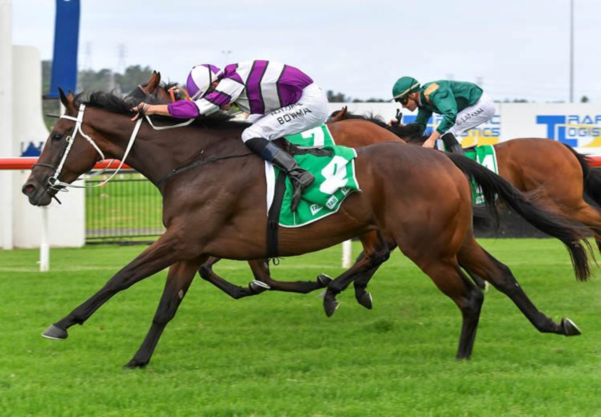 Canadian Spice (Vancouver) winning at Kembla