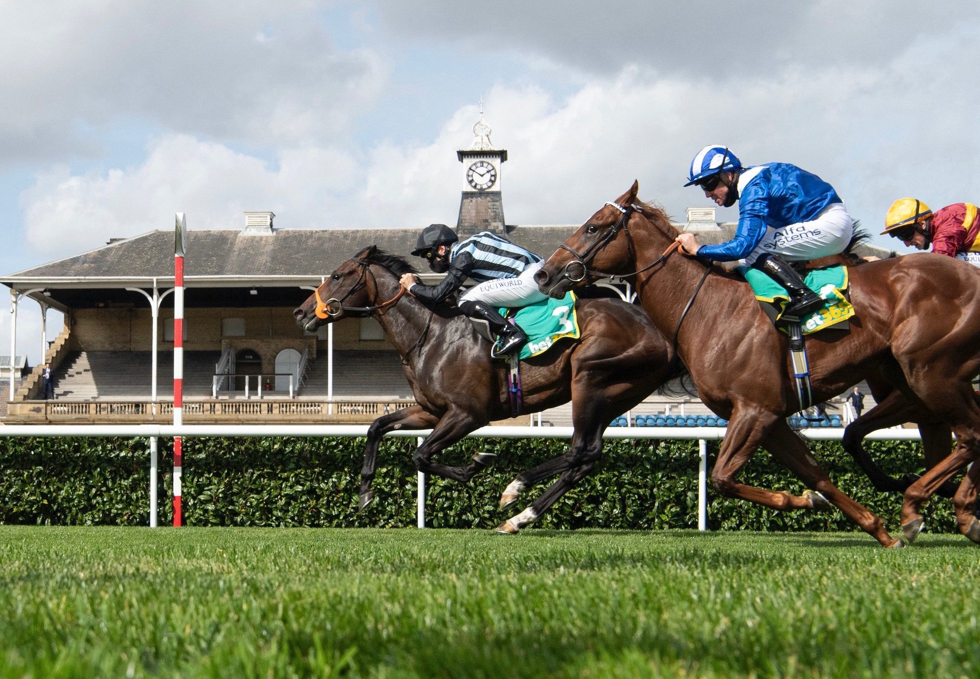 Chindit (Wootton Bassett) Wins The Group 2 Champagne Stakes at Doncaster