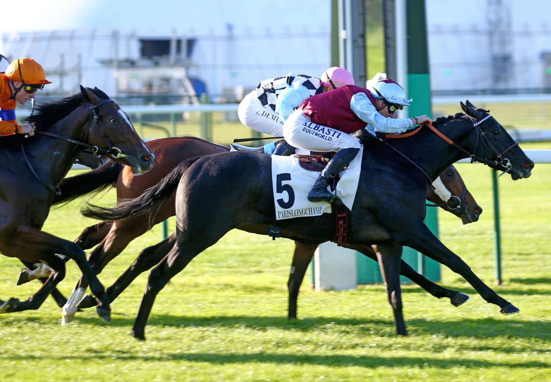 Dizzy Bizu (Caravaggio) winning the Listed Criterium De Vitesse at Longchamp