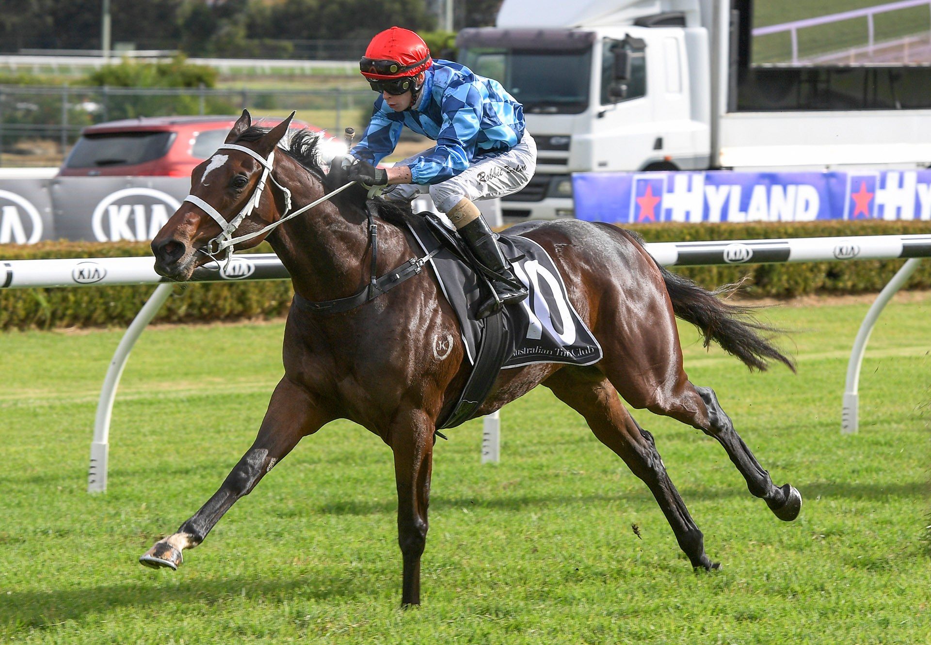 Funstar (Adelaide) winning the 	Heritage Volunteers 2YO Handicap at Randwick