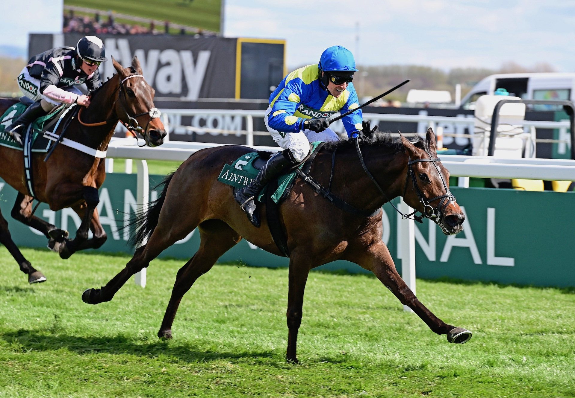 Langer Dan (Ocovango) Wins The Grade 3 Handicap Hurdle At Aintree