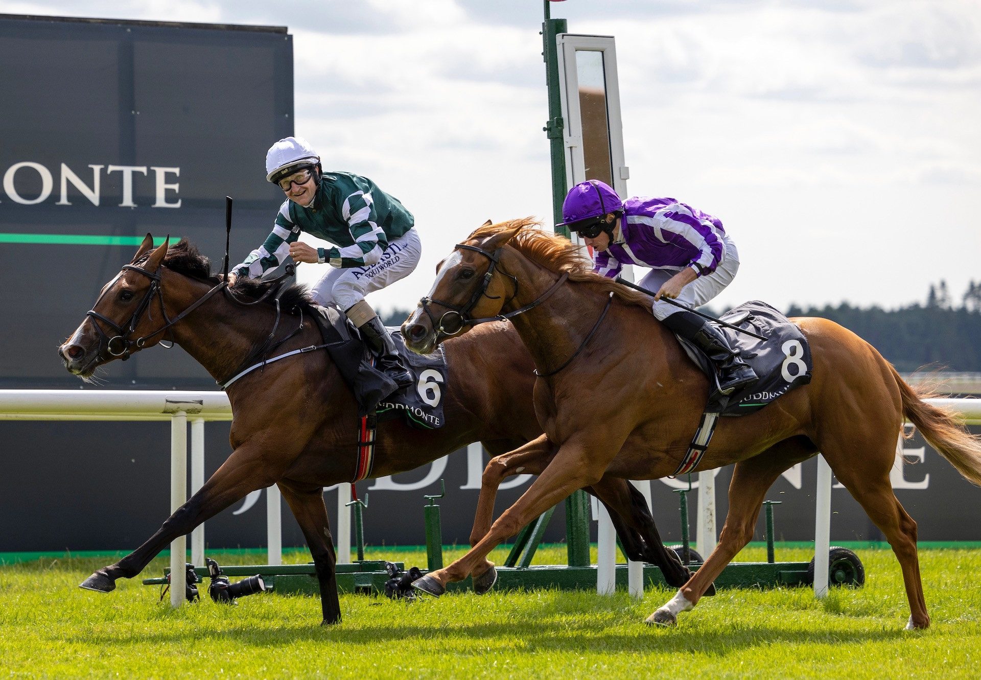 Magical Lagoon (Galileo) Wins The Gr.1 Irish Oaks at the Curragh