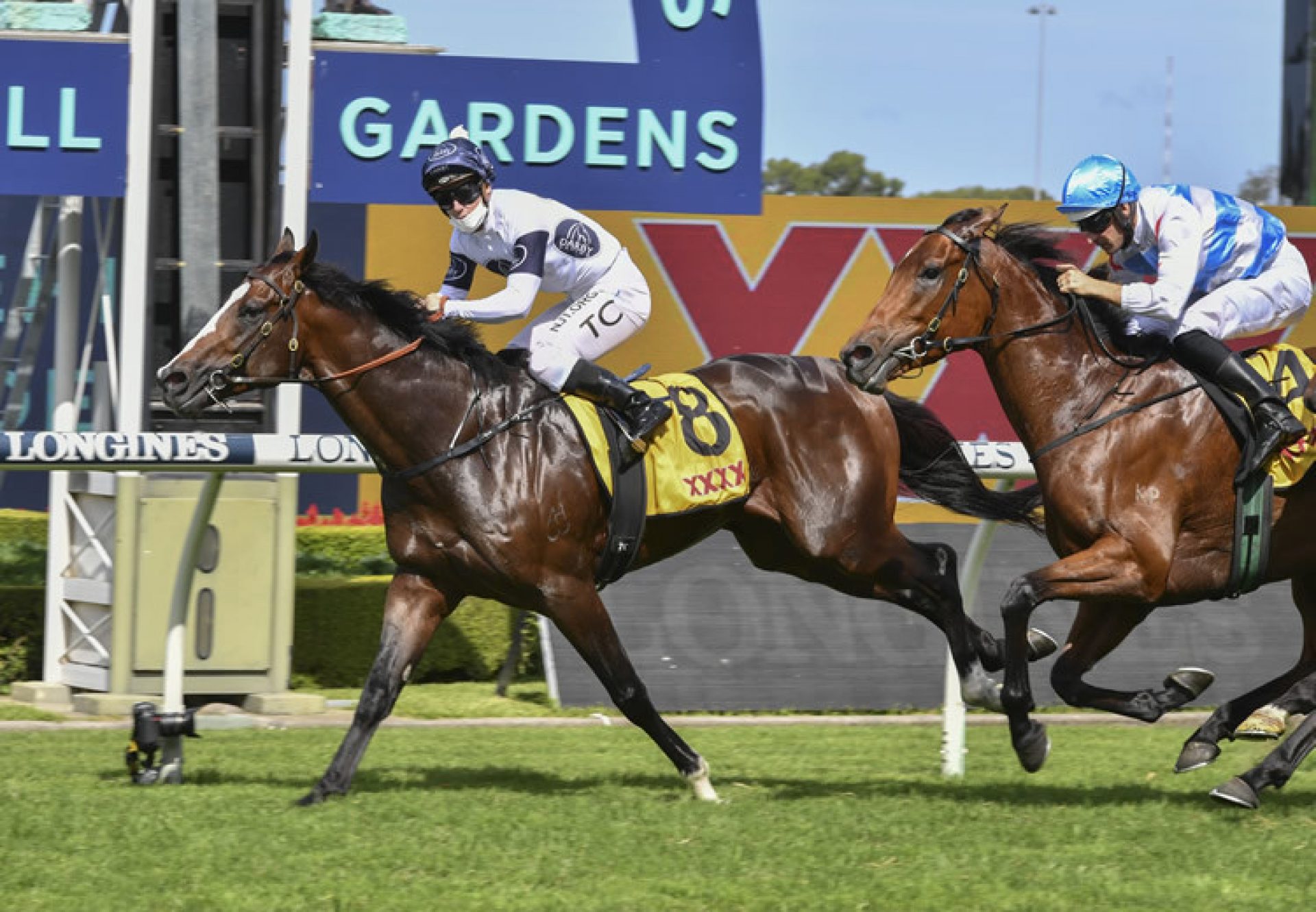Overpass (Vancouver) wins the Gr.2 Expressway Stakes at Rosehill