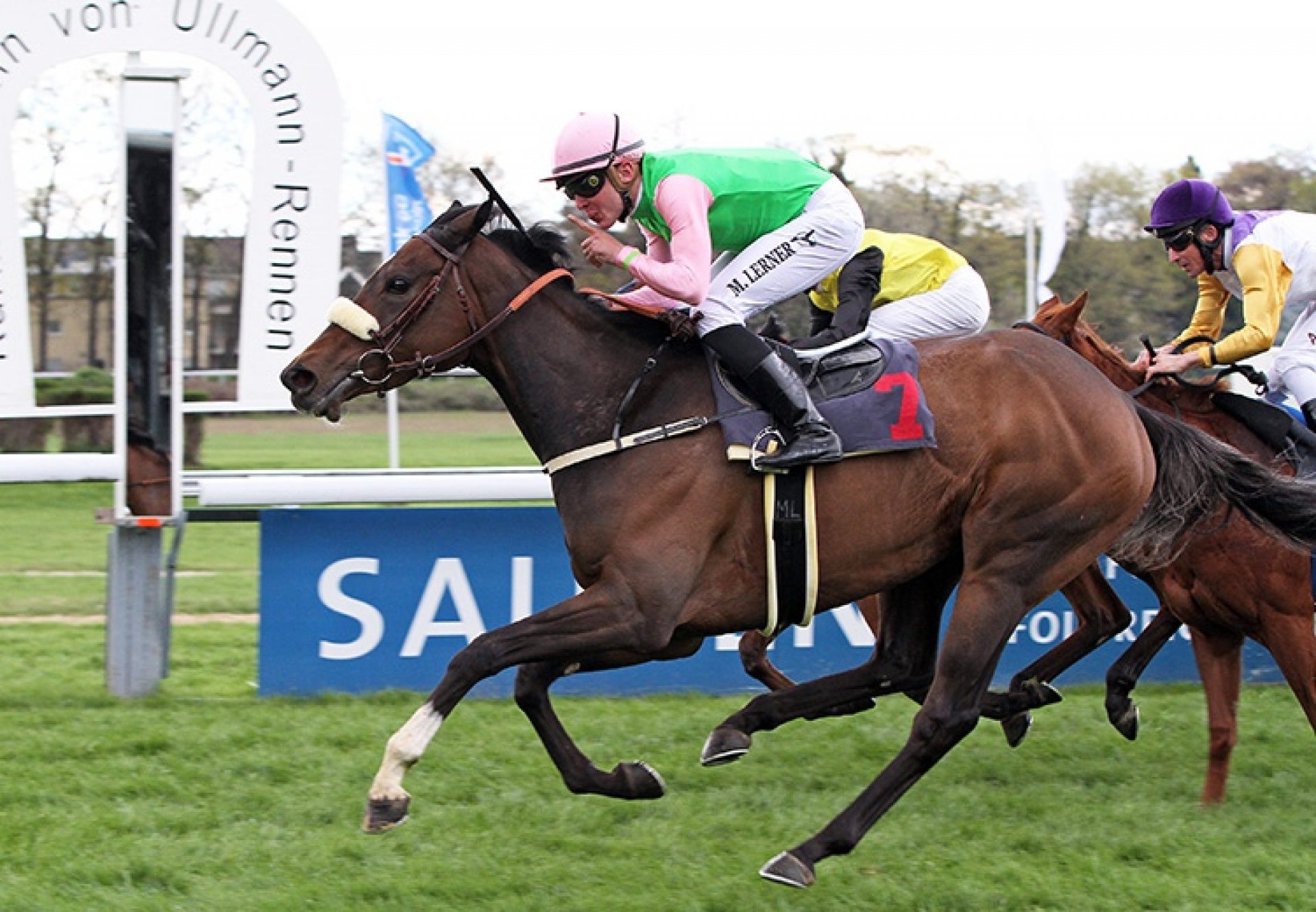 Parvaneh (Holy Roman Emperor) winning the G2 T Von Zastrow Stutenpreis at Baden Baden