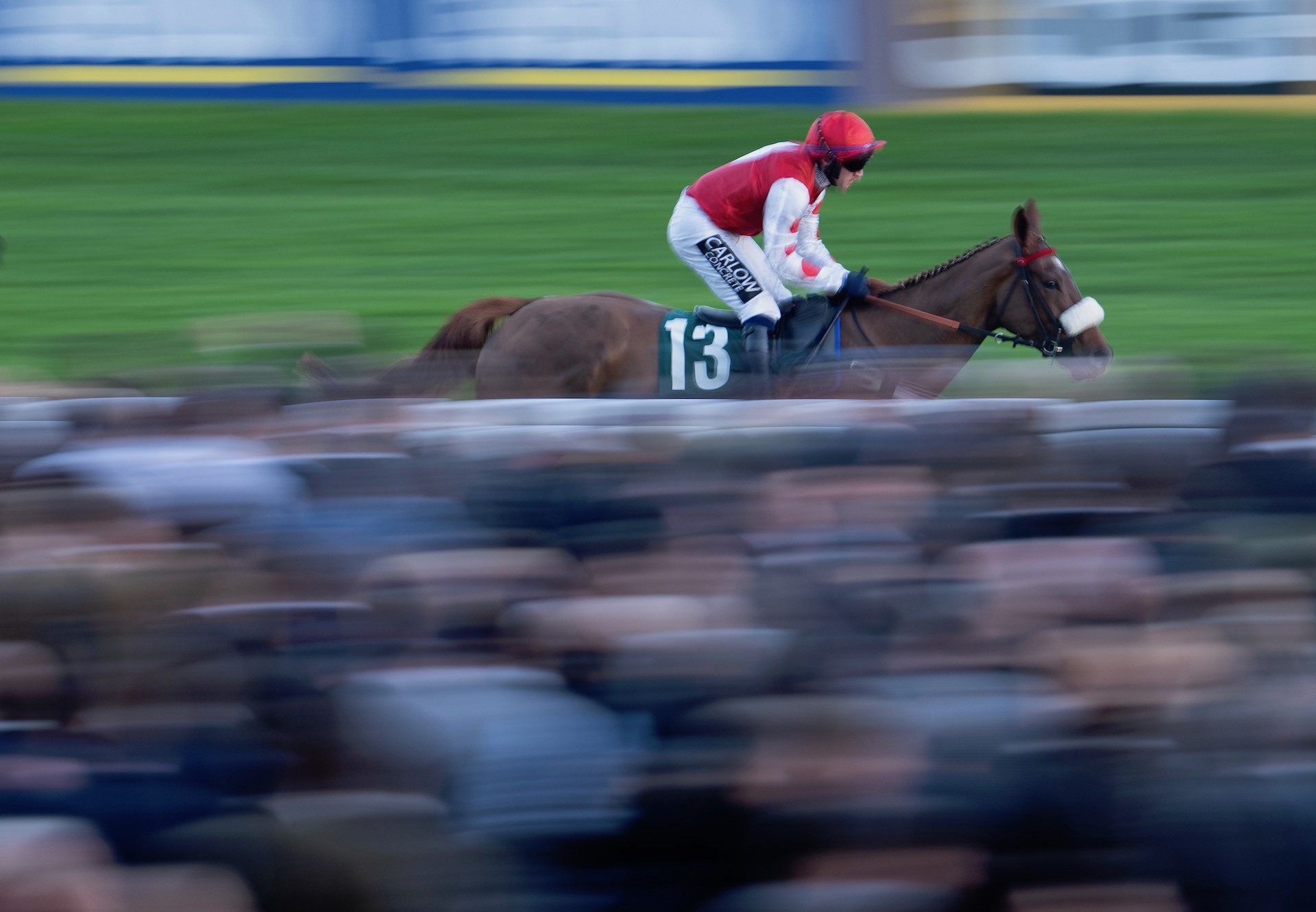 Queens Gamble (Getaway) Wins The Listed Mares Bumper At Cheltenham