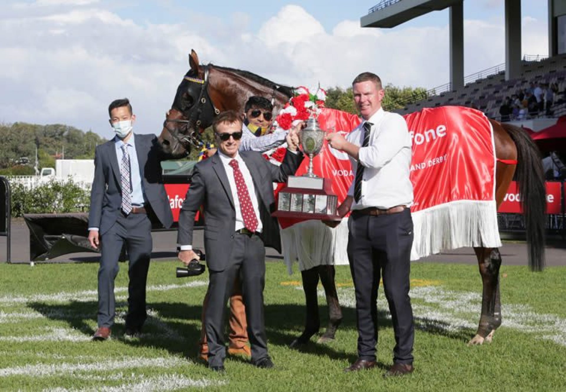 Rocket Spade (Fastnet Rock) with connections after winning the Gr.1 New Zealand Derby