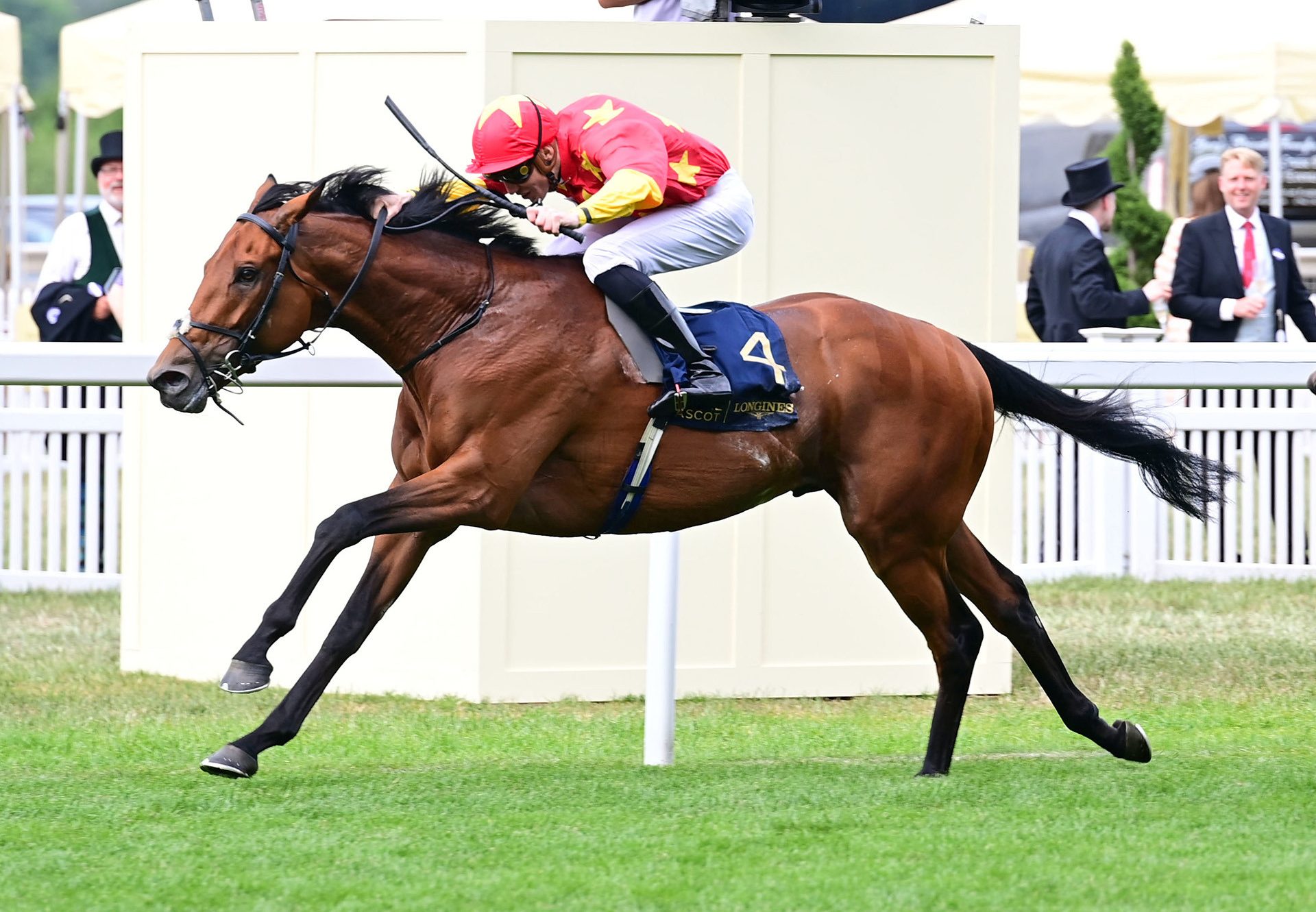 State Of Rest (Starspangledbanner) winning the Gr.1 Prince Of Wales's Stakes at Royal Ascot