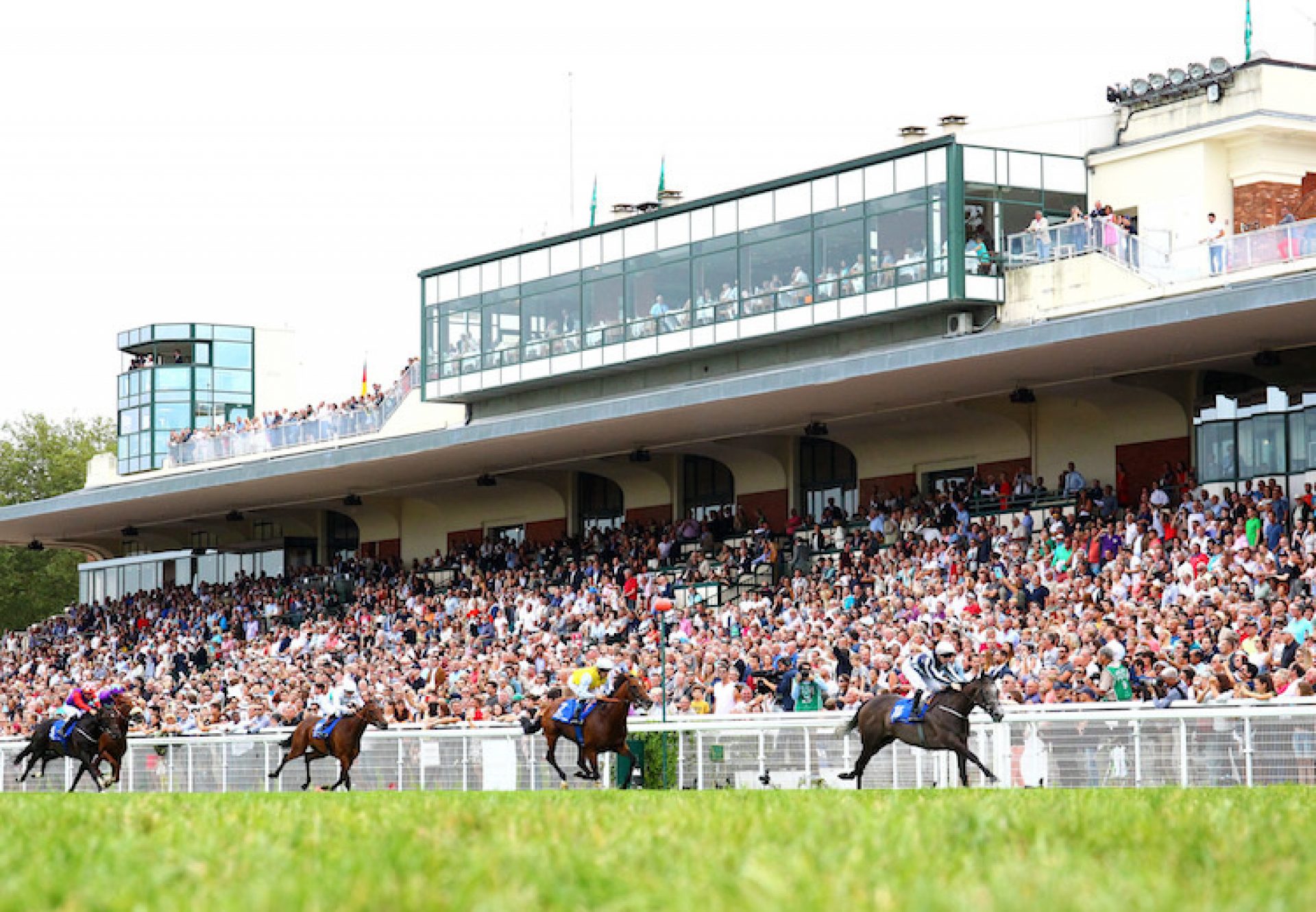 Alpha Centauri (Mastercraftsman) winning the G1 Prix Jacques Le Marois at Deauville