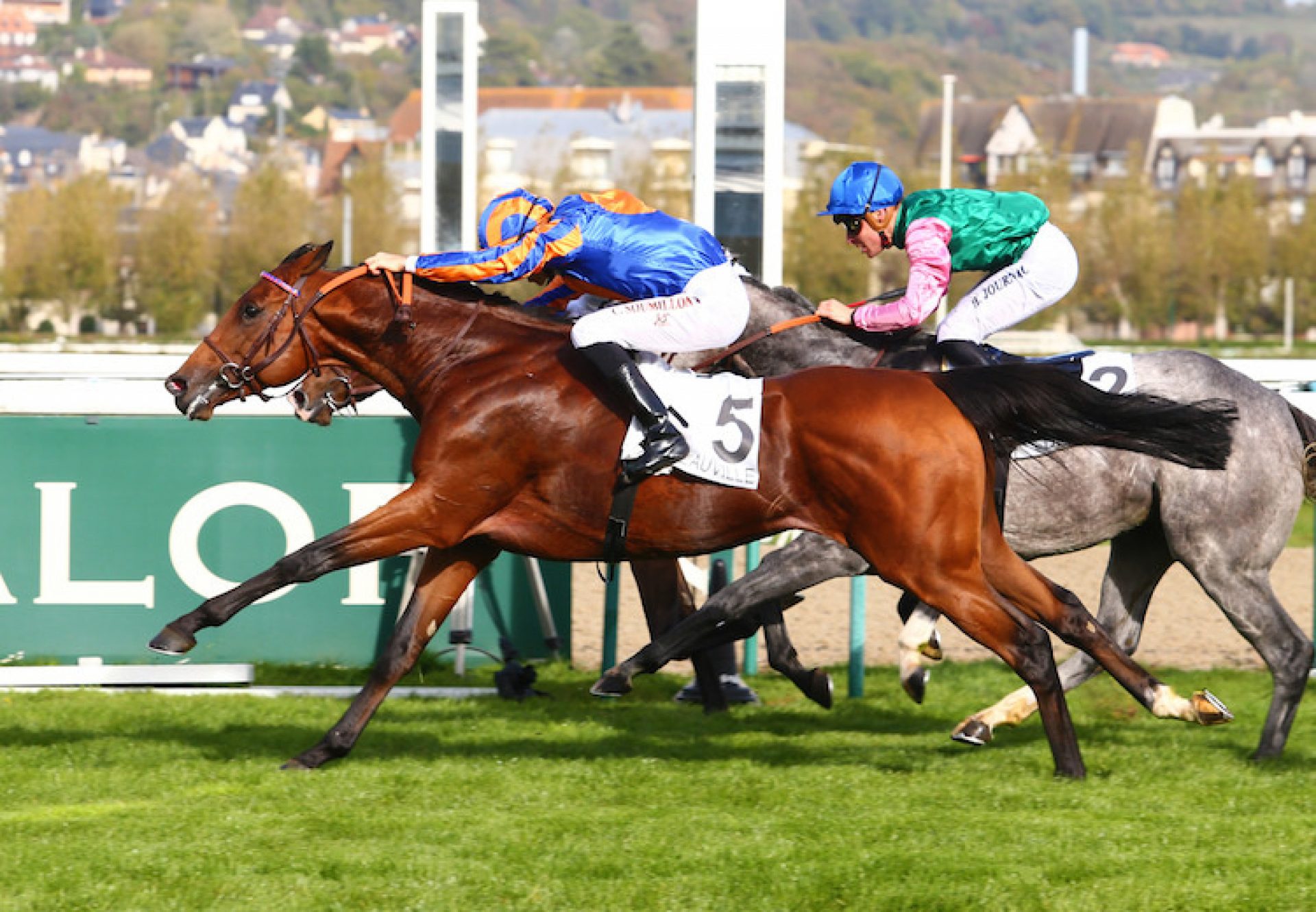 King Of Leogrance (Camelot) winning the Listed Prix Vulcain at Deauville