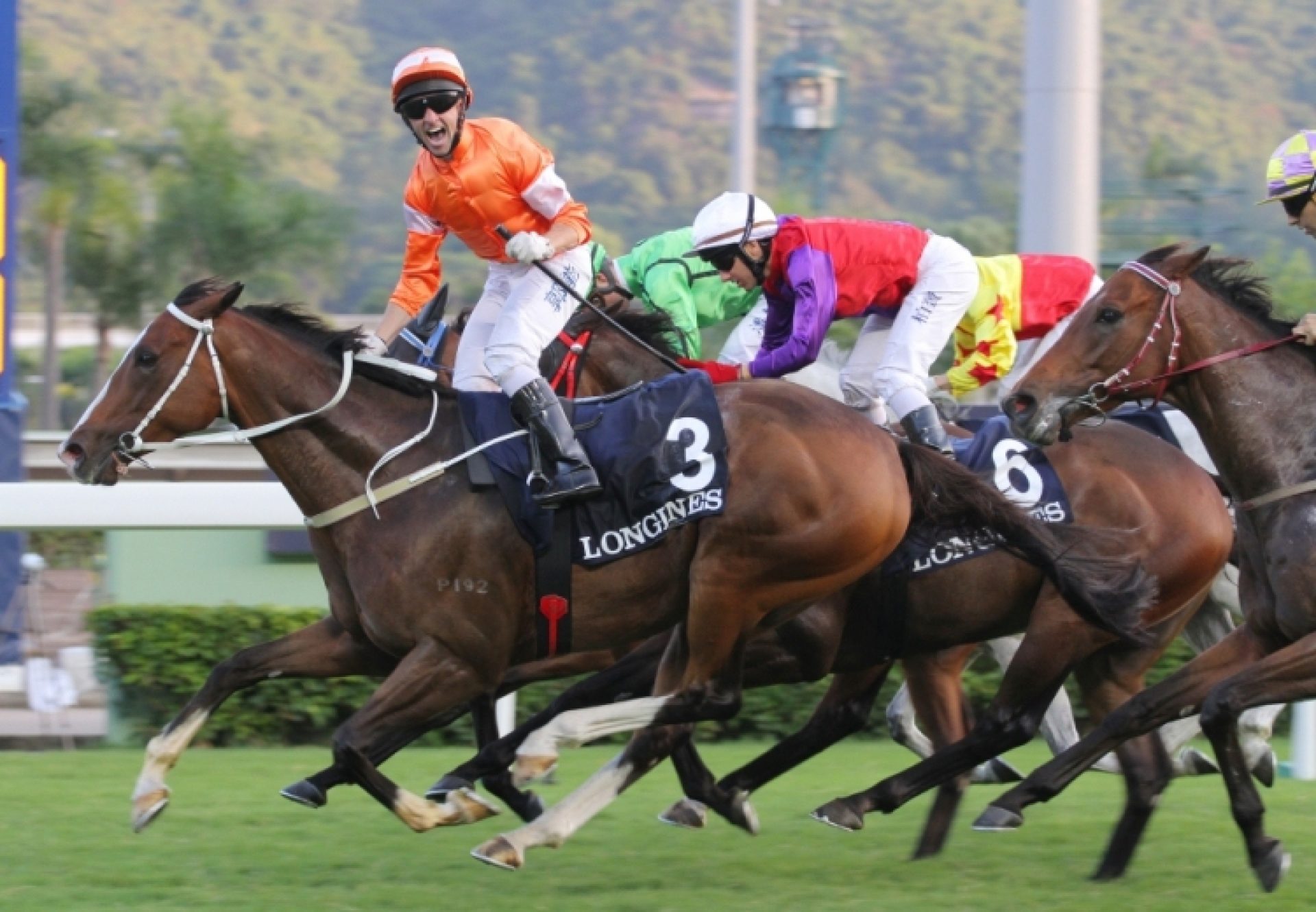 Scmp 23Nov14 Sp Str921 141123R09 183
