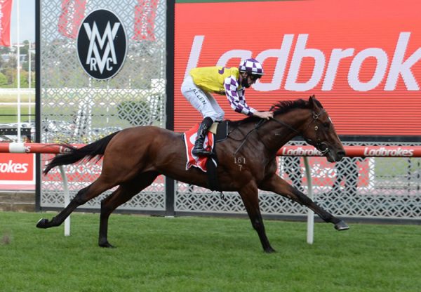 Captain Canuck (Vancouver) winning at Moonee Valley