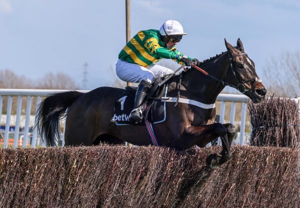 Chantry House (Yeats) Wins The Grade 1 Mildmay Novices Chase At Aintree
