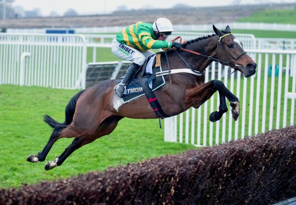 Jonbon Wins The Clarence House Chase