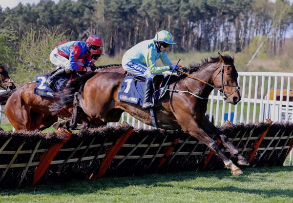 Mahler Mission (Mahler) Wins The Listed Novice Hurdle At Perth