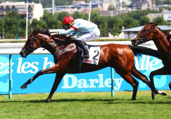 Sydneyarms Chelsea (Sioux Nation) wins the Gr.3 Prix Six Perfections at Deauville